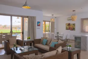 Lux Golf View Villa! Priv Pool, 5 Min Beach, Grill - Image 4