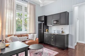 The Lounge! 2 Bed/1 Bath/1 Car ~ New Farm - Image 3