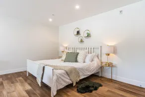 Downtown Bridgewater Modern Studio with Parking! - Image 5