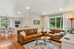 Cozy 2BR Apt, King Bed/Hot tub, freshly remodeled! - Image 2