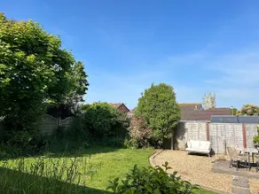 The Bolt Hole Bungalow - Image 3