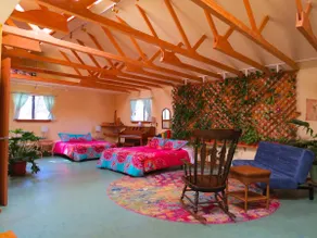 Humming Grove Studios East /West - Image 3