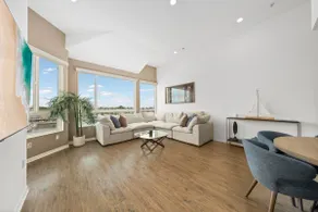 The Pearl Penthouse – Marina’s Finest 3-Story View - Image 3