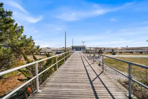 Cozy Beach Escape - Image 4