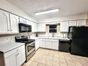 Spacious Getaway Near the Heart of Yellow Springs! - Image 3