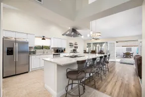 Spacious Oasis w/ Heated Pool - Mins to Downtown - Image 5