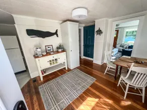 Renovated Craftsmen Bungalow in Camden - Image 2