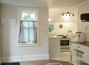 Renovated Craftsmen Bungalow in Camden - Image 4