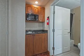 209 | King Suite in Midway by Wasatch SP + Pool - Image 5