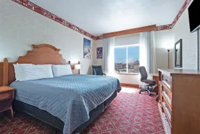 209 | King Suite in Midway by Wasatch SP + Pool - Image 2