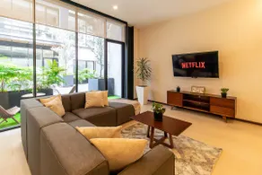 Luxurious and exclusive apartment - Image 3