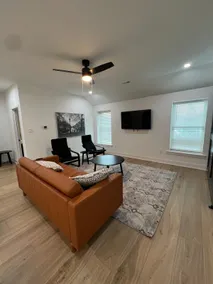 New! Ambler 2 bd, 1ba Apt - Image 4