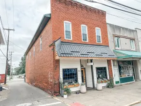 Baltic Loft on Main - Image 2