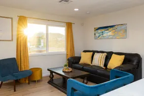 Blue Oasis | Modern 3bd | Walk to River | Fire Pit - Image 3