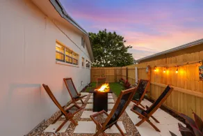 *NEW* Renovated Coastal Cottage - Image 3