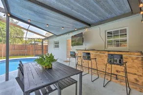 SunRay Stay ~ Heated Pool, Putting Green, & Patio - Image 4