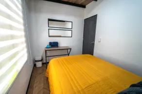 Apartment 4 - Image 5