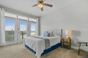 Urban 3-bedroom loft - walk Downtown! - Image 2