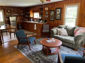 The little backyard guest house - Image 2
