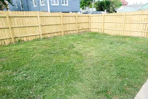 2 Bed/1 Bath/ 6' Fence / Kitchen / Grill - Image 5