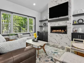 New, charming custom home - Image 3