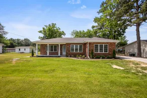 6 Bed 2 Bath Home in Quiet Neighborhood - Sleeps 9 - Image 5