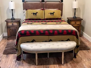 Dancing Deer Lodge Suite 1 - Downtown Bandera - Image 2
