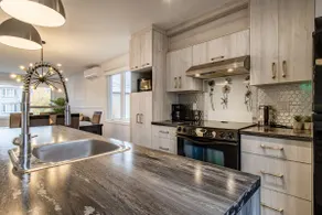 Spacious apartment with parking - Image 5