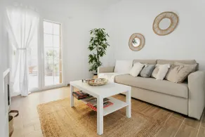 Cozy & modern central apartment - Image 3