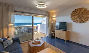 FIRST LINE Oceanfront – Front-Row Waves & Cliffs - Image 3
