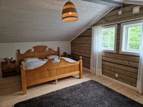 Cabin close to nature. - Image 4