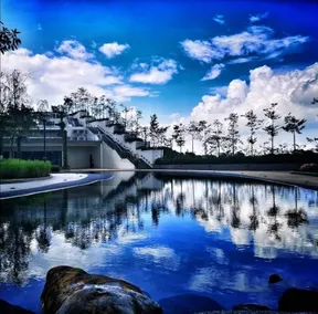 GreenHaven | 5Pax 2BR | SenibongCove | TV Box WiFi - Image 3