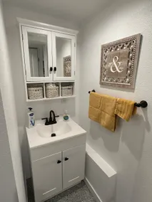 Basement Bliss: Cozy Getaway - Image 5