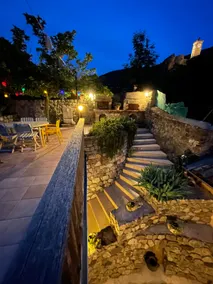 House with exceptional rooftop - Image 4
