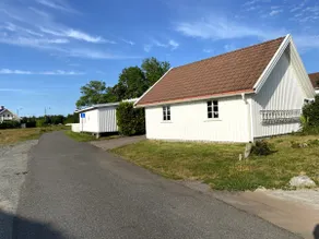 The guesthouse - Image 3