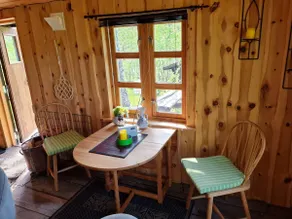 Idyllic traditional cabin by fishing lake - Image 5