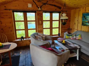 Idyllic traditional cabin by fishing lake - Image 2