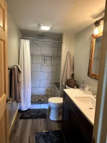 Recently renovated, In-town. - Image 4