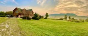 Scenic log Cabin 100-acre farm river mountain view - Image 2