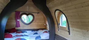 Lovers' cabin - Image 5