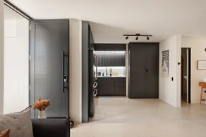 Mid-Century Modern house - Image 5