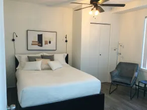 Loft 72 - Image 2