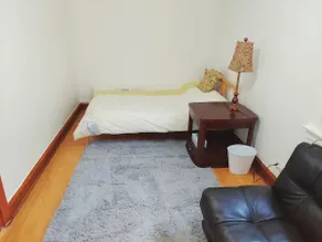 Newly Renovated Private 3BR/1BA Entire unit - Image 3