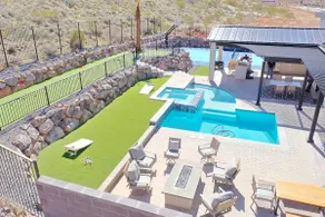 Lux Sports Getaway ~ Pickleball ~ Pool/Spa ~ Golf - Image 2