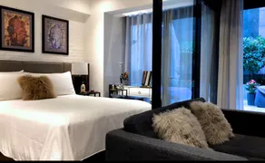 The Mandarin Suite - Image 4