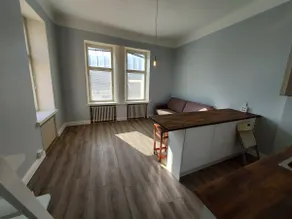 Apartment with roof view next to Railway station - Image 2
