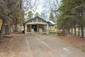 Escape to Pigeon Lake/2BR Refuge - Image 2