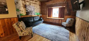 Nugget Suite - Main Street - Image 5