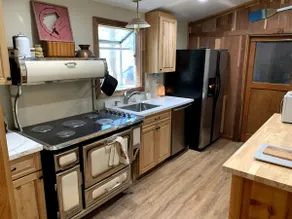 The Little Cabin in the Pines! - Image 3