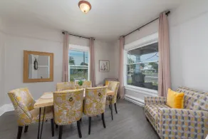Renovated 1 Bed, 1 Bath, KING BED! Near Downtown! - Image 4